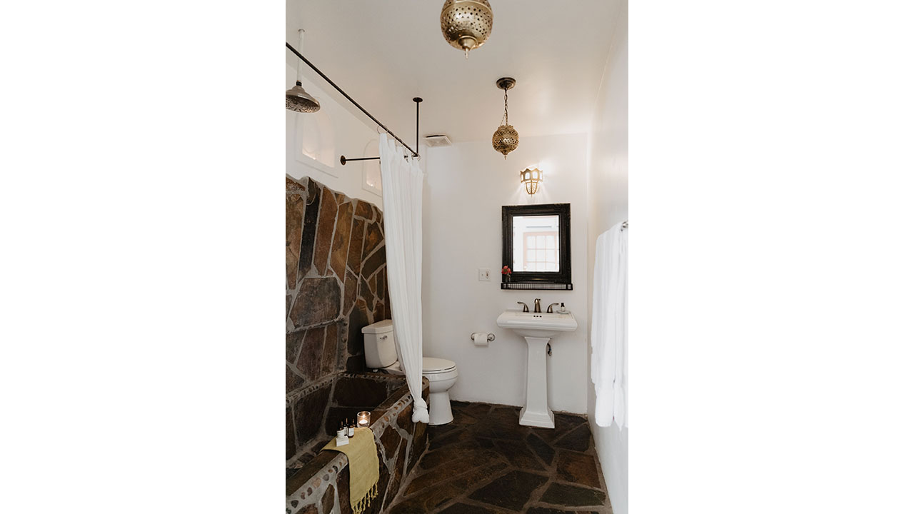 | Atlas Bathroom Portrait