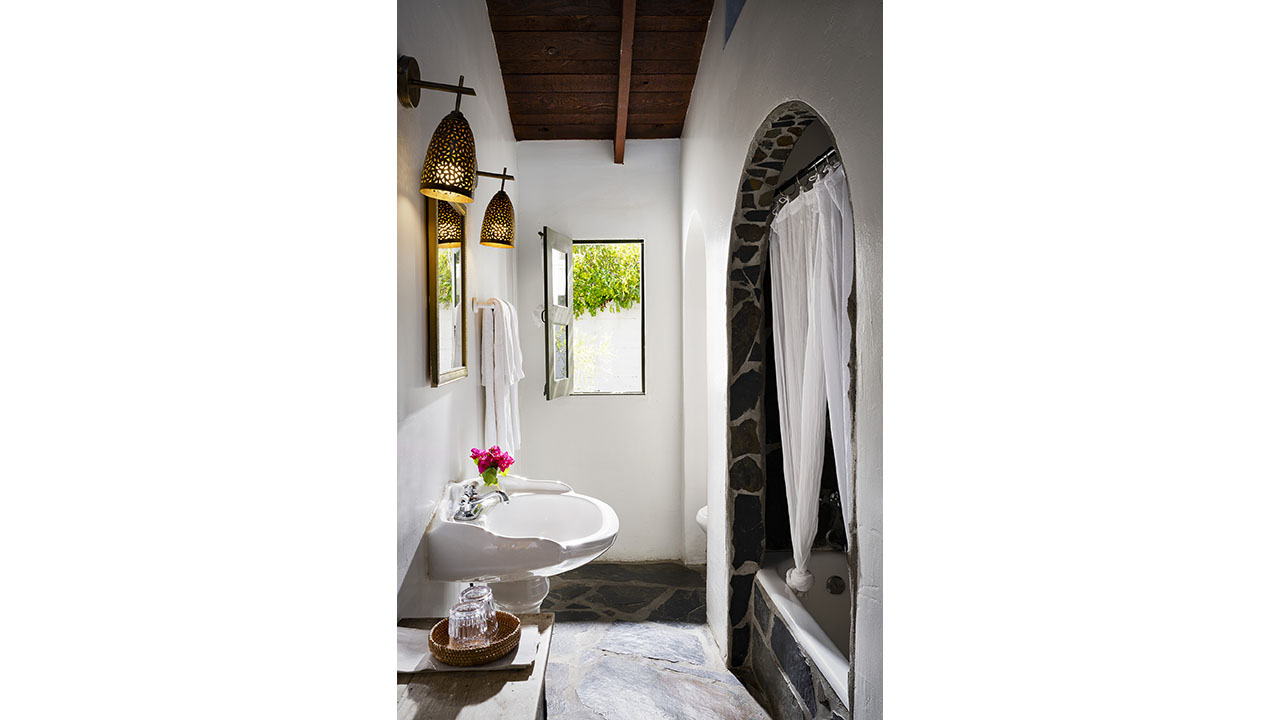 | Byzantium Bathroom Portrait