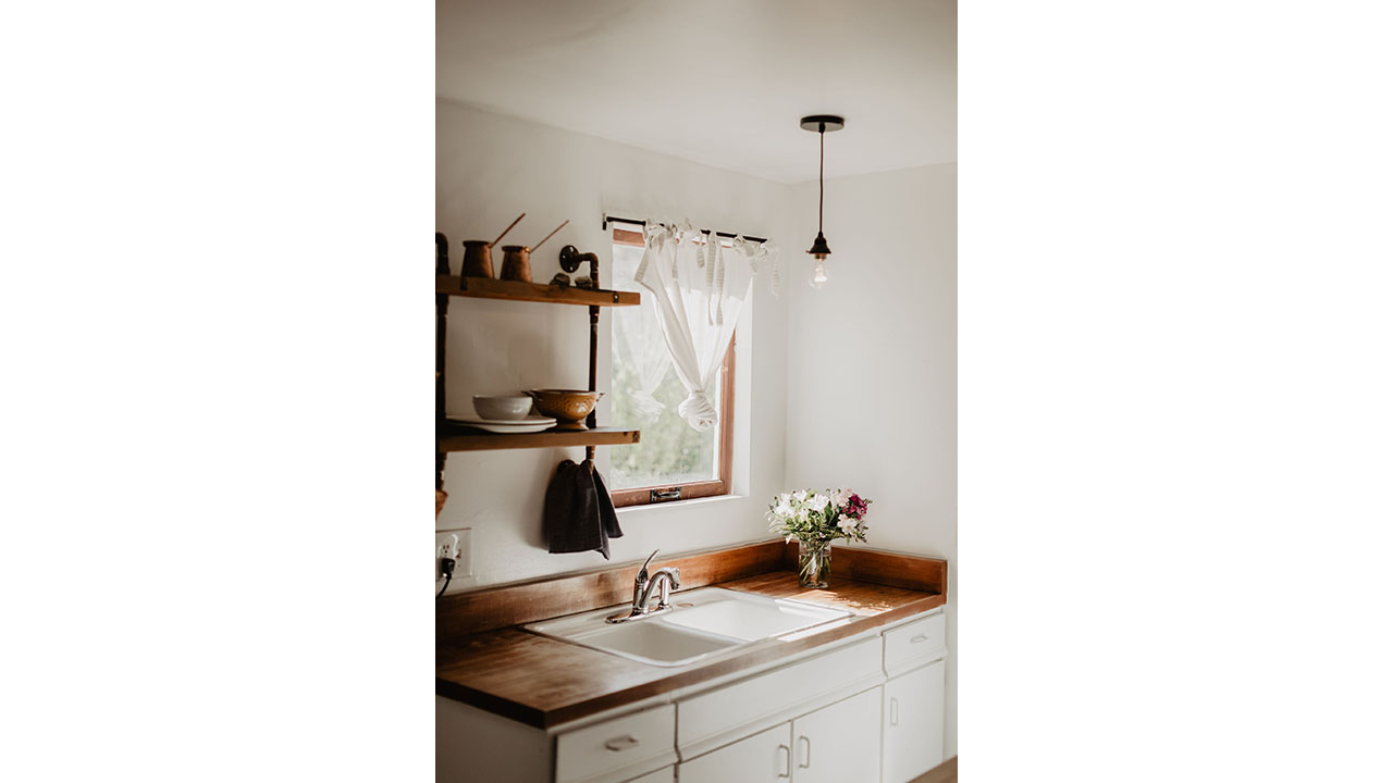 | Casablanca Sink Portrait