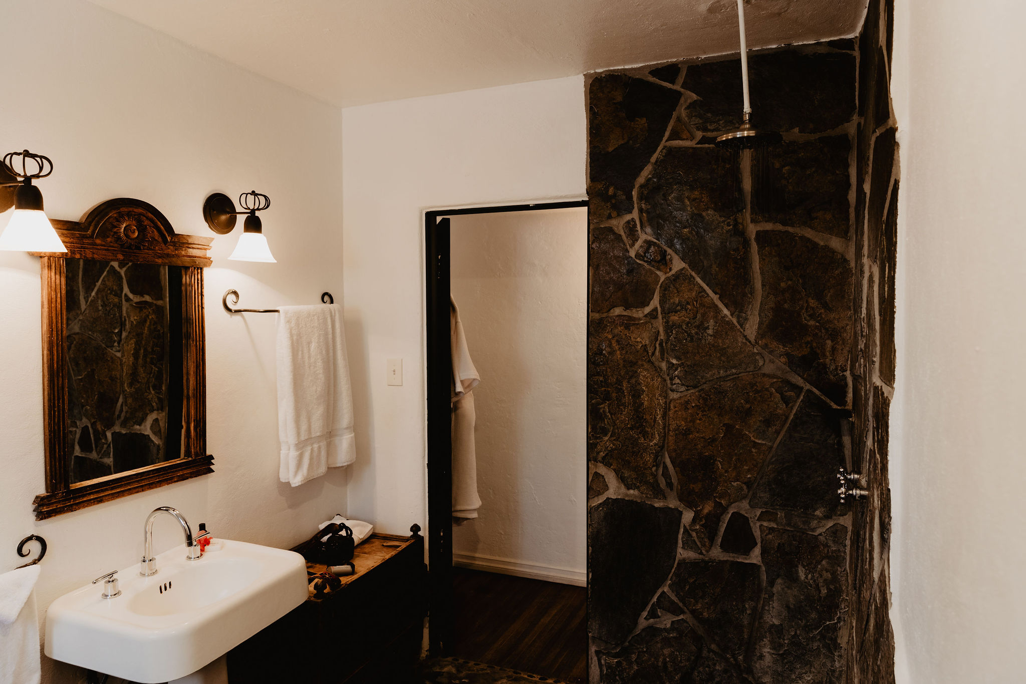 | Santorini Bathroom